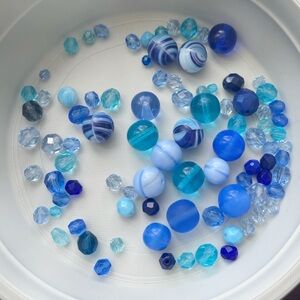100 vintage glass Czech beads blue mix, bead lot for bracelets bag chain crafts